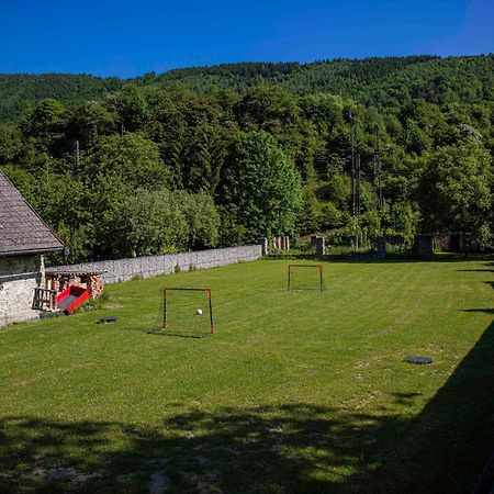 Ubytovacie Zariadenie U Mudajov Kralovany Bagian luar foto